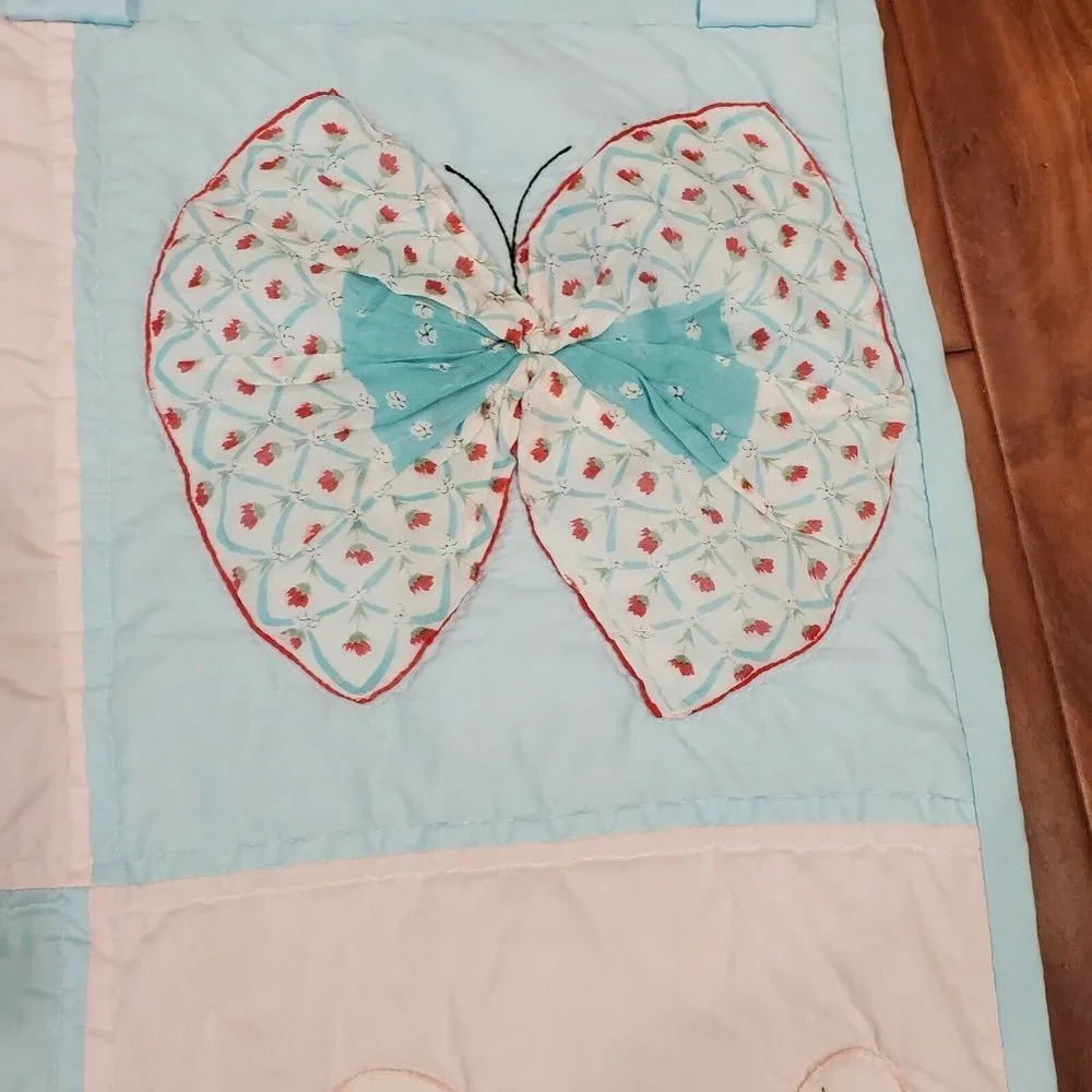 Vintage Butterfly‎ Floral Quilt Tapestry Embroidered Pastel Blue Pink 42 x 42